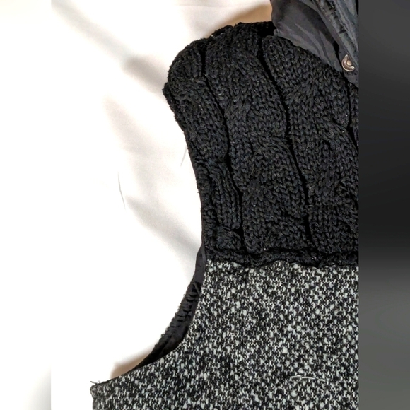 Aeropostale Hooded Zip Vest with Cable-Knit Style Accent Size Medium - Picture 3 of 10